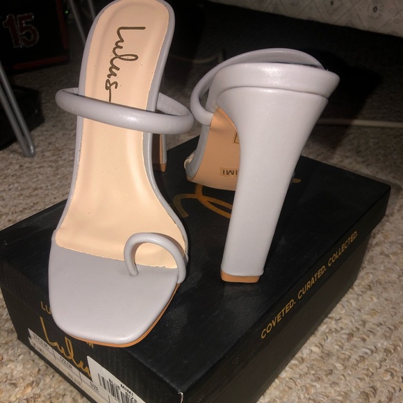 LULUS SANDALS 👡 - Picture 2 of 4